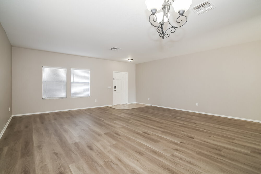 Building Photo - 2413 W Chipman Rd