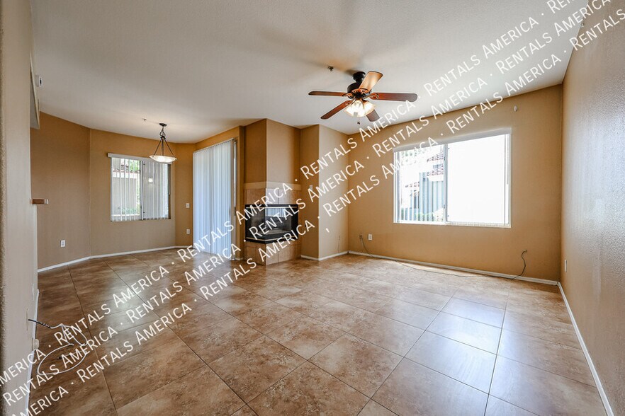 Building Photo - 2929 W Yorkshire Dr