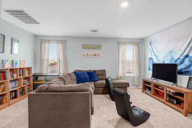 Building Photo - 6463 Legato Curv