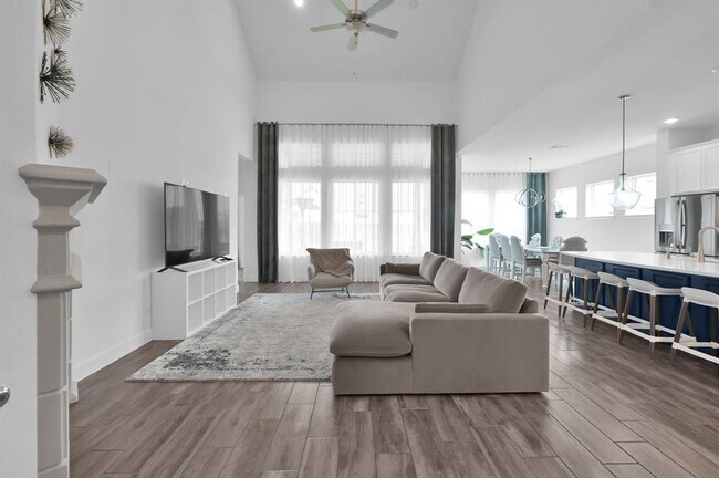 Building Photo - 2807 Kingly Pne Trl
