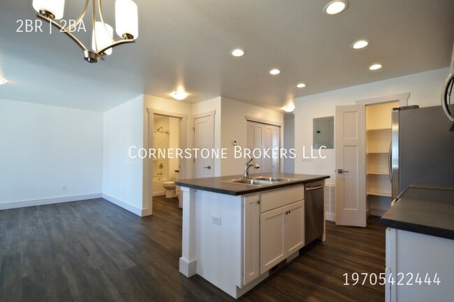 Building Photo - 107 Parkview Ct