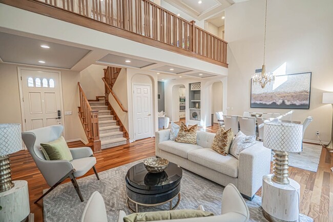 Building Photo - 4 Bedroom Home for Rent in The Woodlands!
