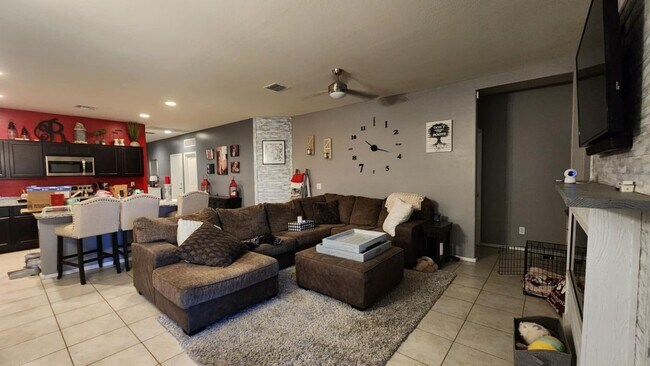 Building Photo - 42037 W Quinto Dr