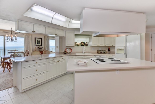 Building Photo - 3333 S Atlantic Ave