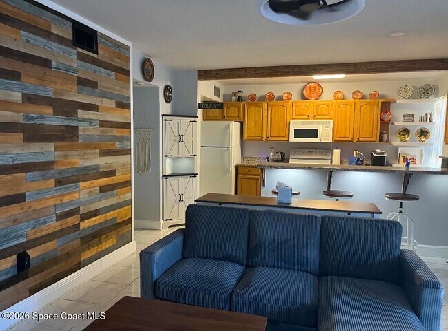 Building Photo - 250 N Banana River Dr
