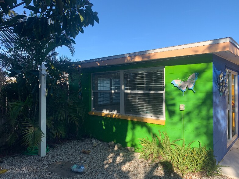 Building Photo - 9125 Sterling Ln