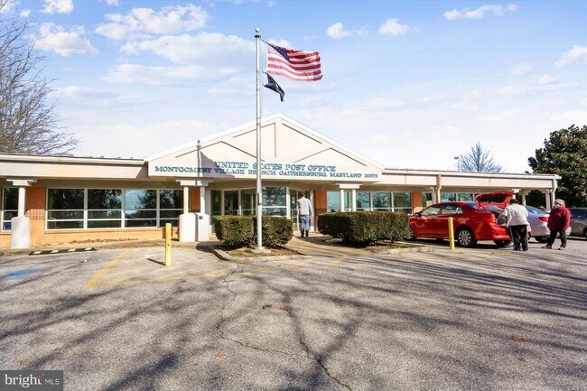 Building Photo - 10121 Watkins Mill Pl