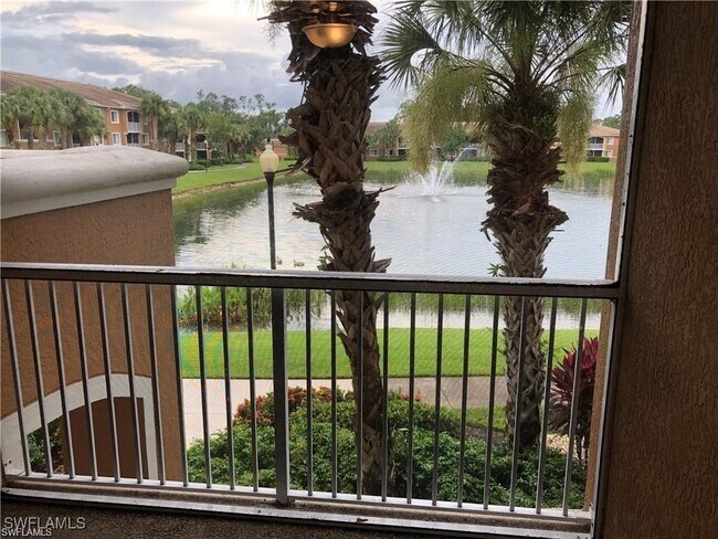 Building Photo - 1840 Florida Club Cir