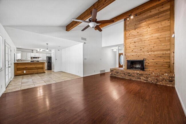 Building Photo - 1309 Warrington Dr