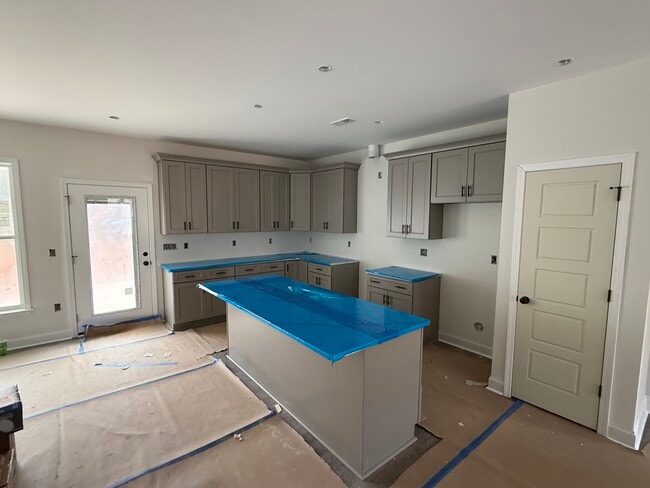 Building Photo - 9715 Flowes Store Rd