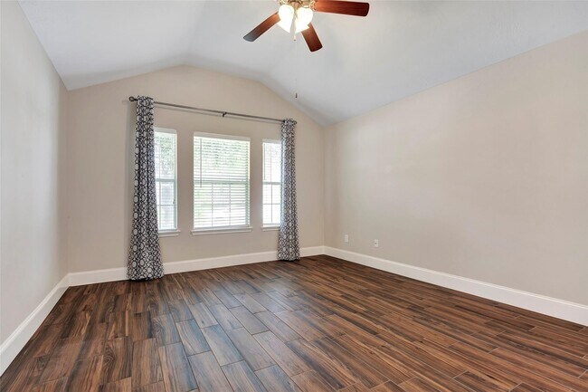 Building Photo - 10439 Hamlet Vale Ct