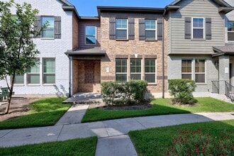 Building Photo - 7220 Wyoming Springs Dr