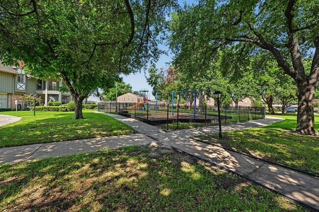 Building Photo - 2021 Winrock Blvd