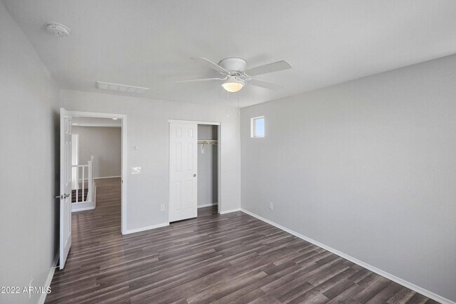 Building Photo - 7135 W Rancho Dr