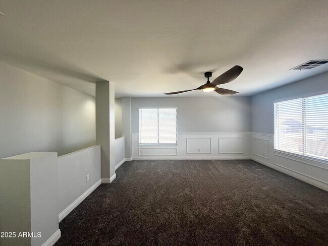 Building Photo - 37061 W Bello Ln