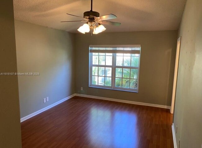 Building Photo - 10931 Jewel Box Ln