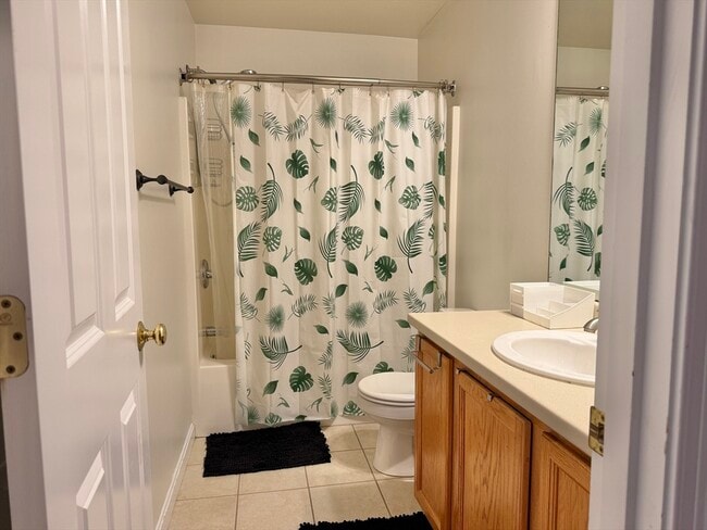 Building Photo - 28 Daffodil Ct