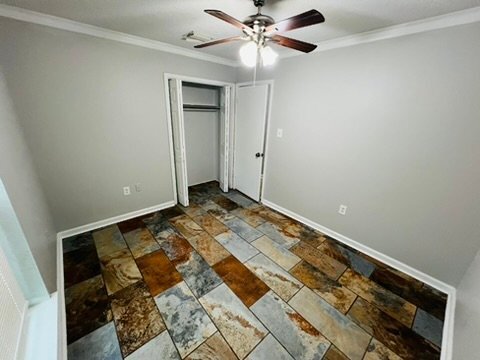Building Photo - 101 Dante Cir