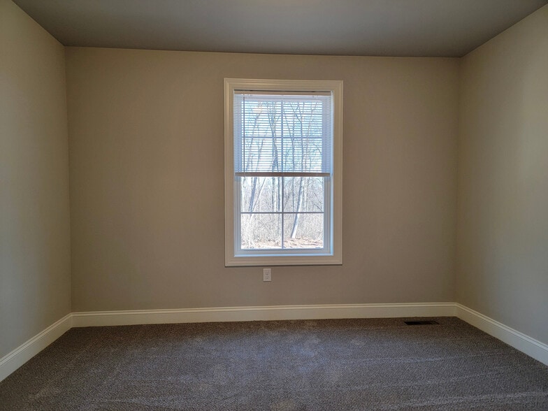 Building Photo - 109 Magnolia Dr