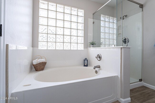 Building Photo - 445 W Mountain Sage Dr