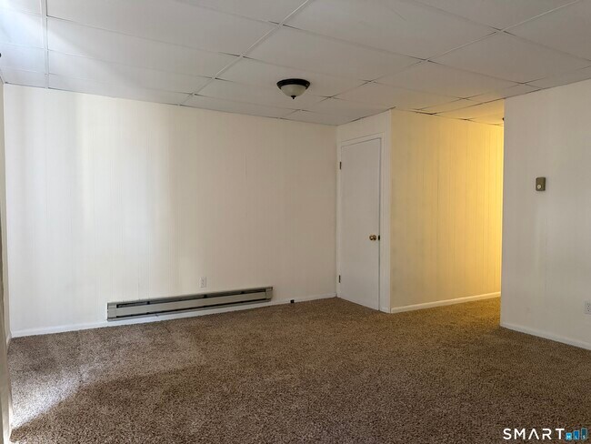 Building Photo - 163 Monticello Dr