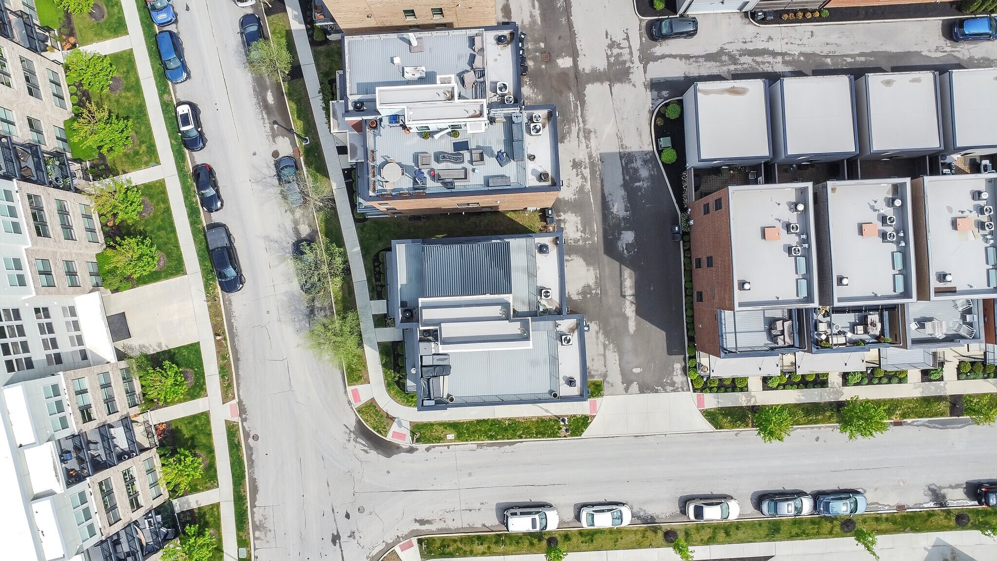 Building Photo - 754 N 6th St