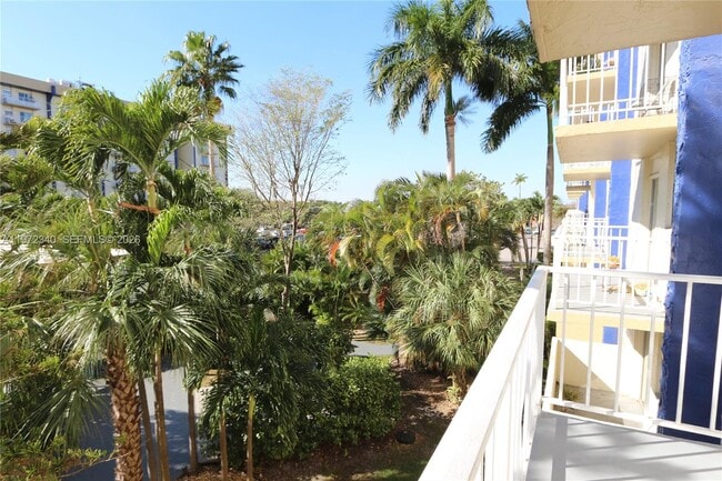 Building Photo - 4550 NW 9th St