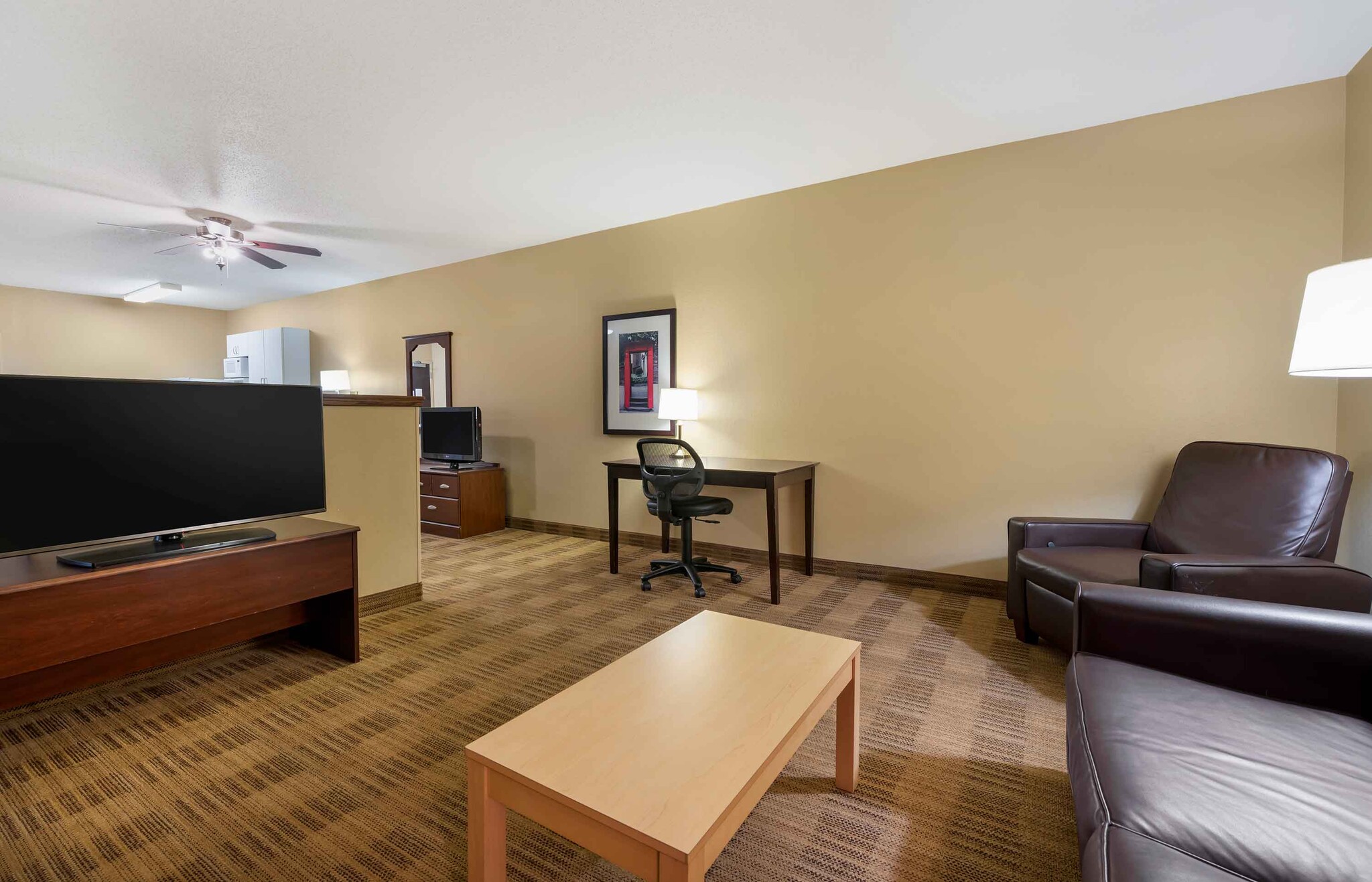 Building Photo - Furnished Studio-Peoria - North