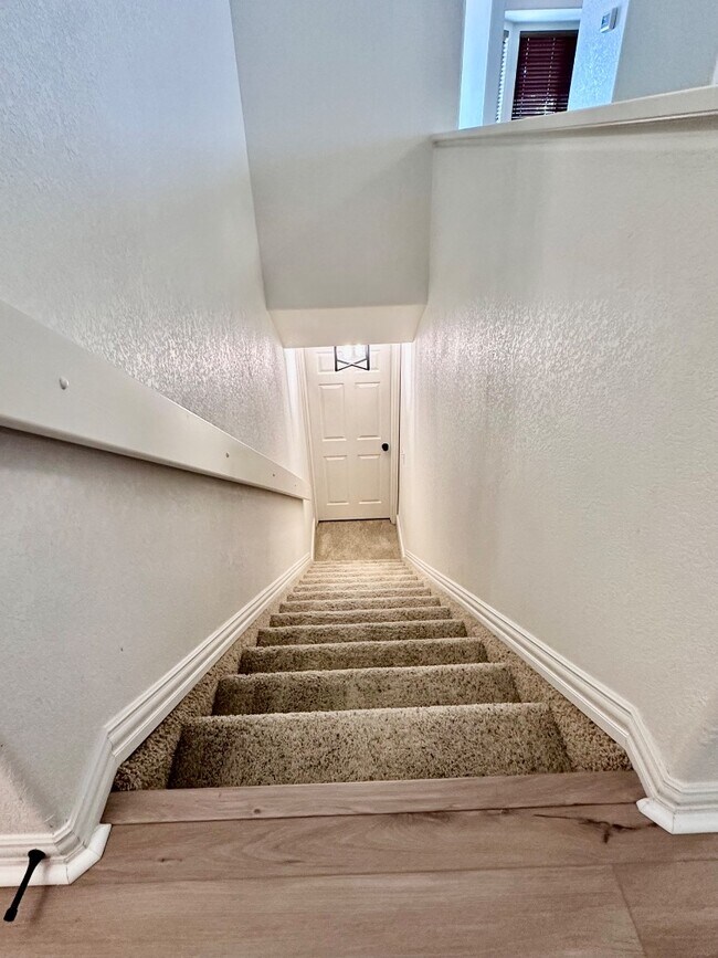 Building Photo - 6230 Grand Mesa Dr
