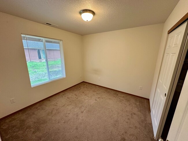 Building Photo - 297 Sowell Dr