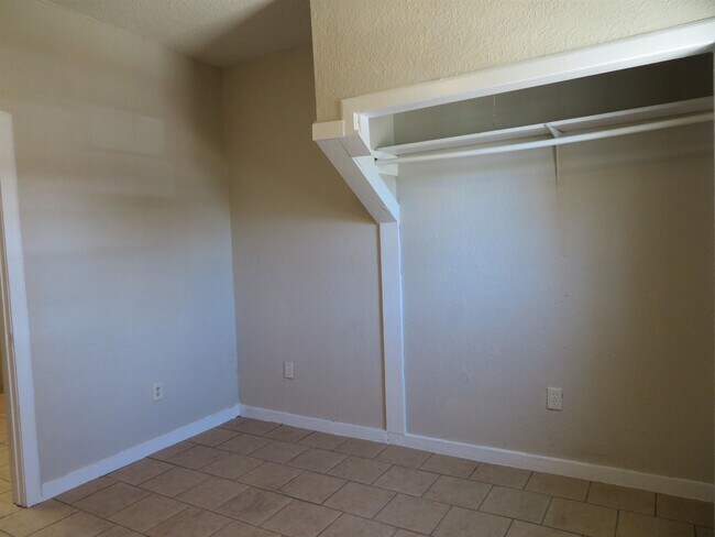 Building Photo - 3711 Daniela Loop