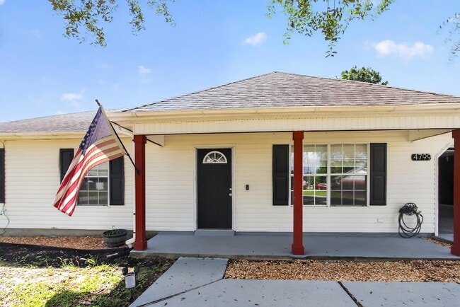 Building Photo - 4799 Coronado Cir