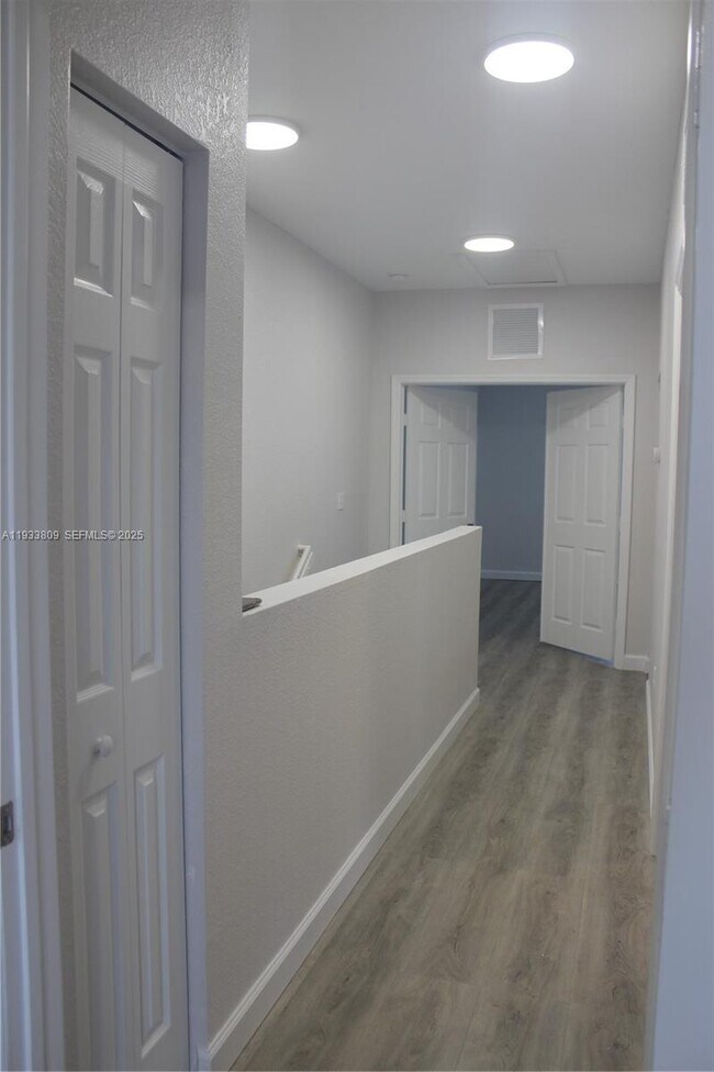 Building Photo - 3558 NW 29th Ct