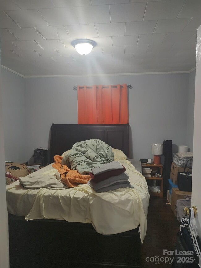 Building Photo - 80 Wade St