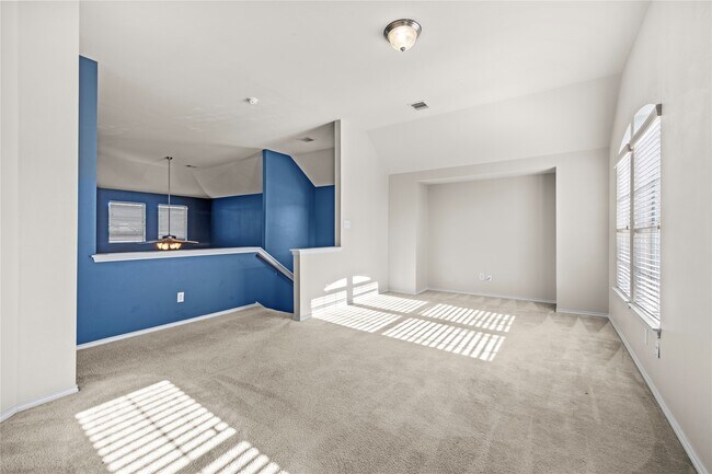 Building Photo - 12638 Riverhill Ct