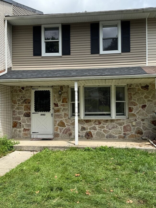 Building Photo - Beautiful 3 Bedroom Home in East Penn