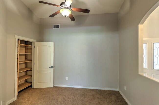 Building Photo - Madera Highlands