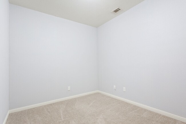 Building Photo - 10316 Hyacinth Ln