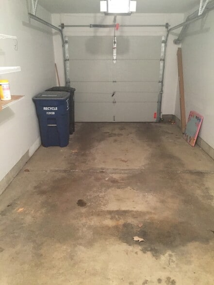 Building Photo - 2787 Barclay Way