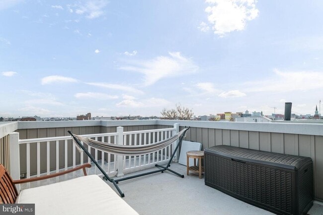 Building Photo - 1940 N Orianna St