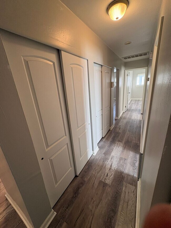 Building Photo - Beautiful updated home with new flooring and fresh paint