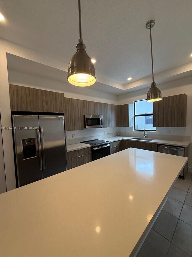 Building Photo - 10449 NW 82nd St