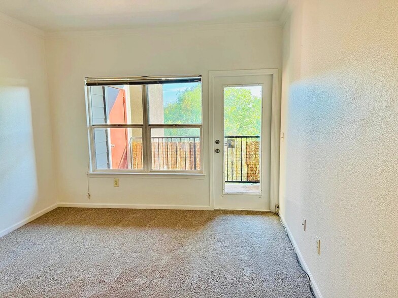 Building Photo - 8434 Walerga Rd