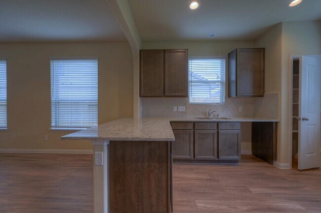 Building Photo - 17131 Devon Dogwood Trail