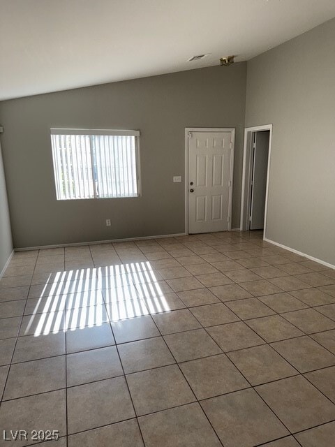 Building Photo - 4932 Royal Lake Ave