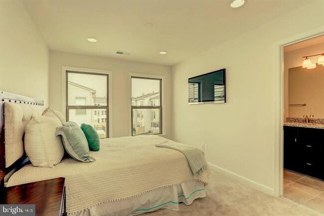 Building Photo - 42346 Alder Forest Terrace