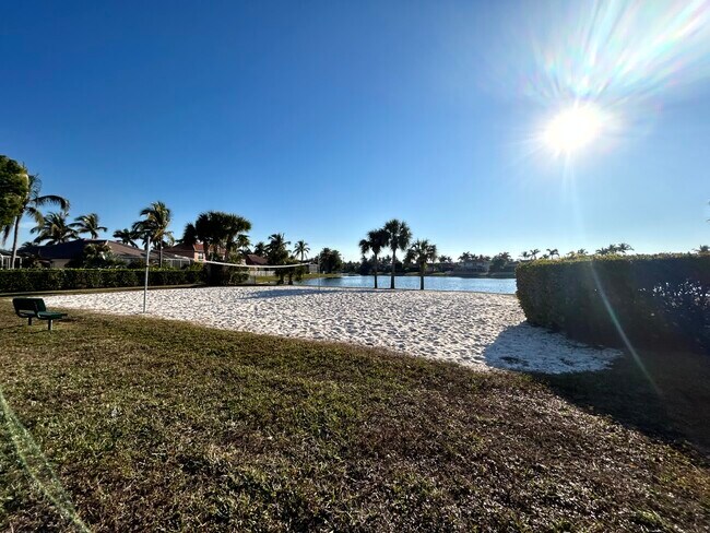 Building Photo - 7871 Lake Sawgrass Loop
