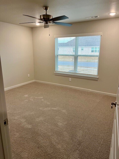 Building Photo - 303 Pennington Ave