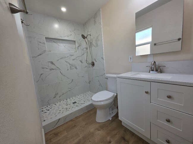 Building Photo - 24542 San Marcos Dr