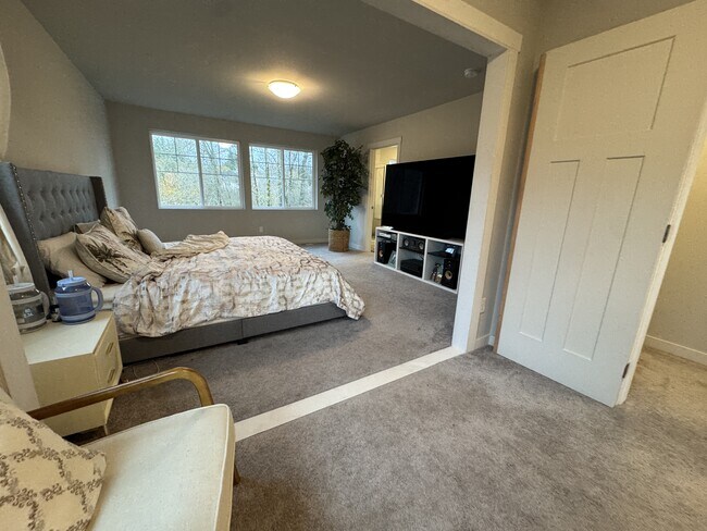 Building Photo - 12212 SW Champlin Ln